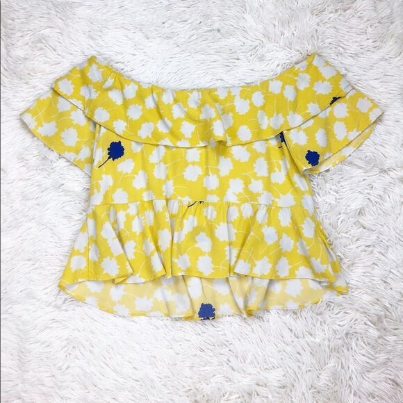 Zara Yellow Polka Dot Off Shoulder Flounce Crop Top Size Medium - Picture 2 of 4